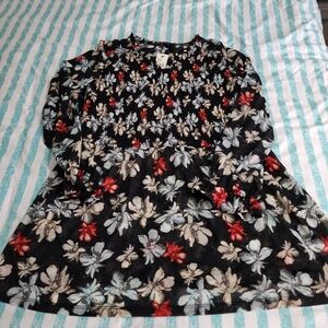 NWT Lane Bryant blouse, smocked bust, floral pattern, long sleeve  Size 14/16